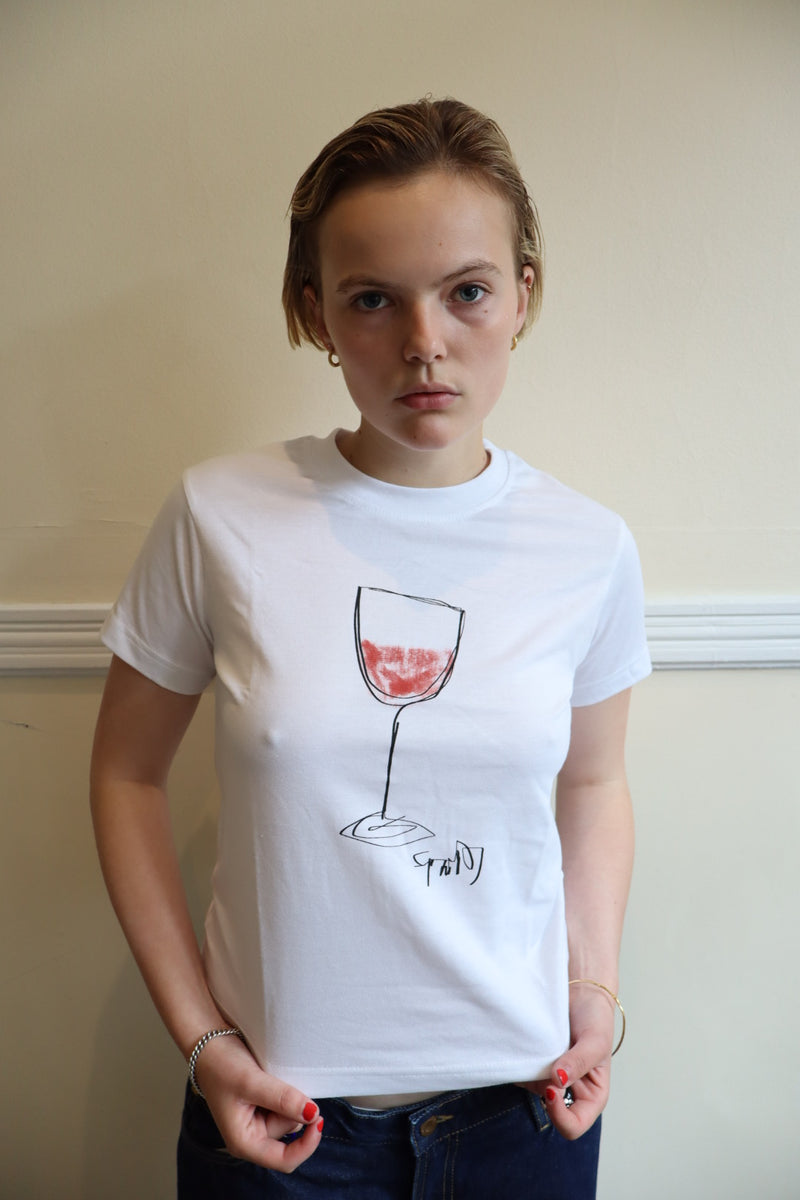 The wine tee