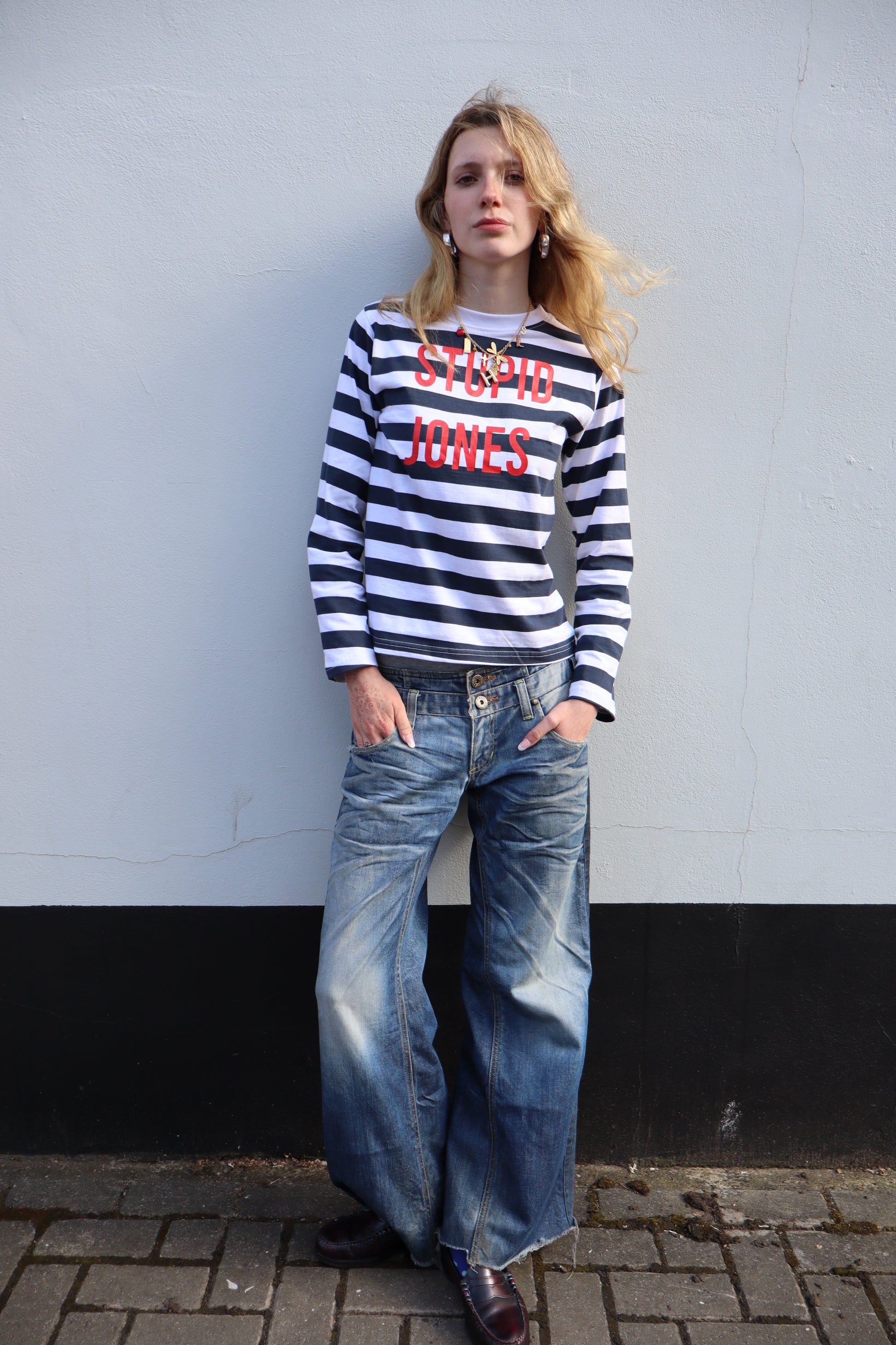 Stupid stripes white navy